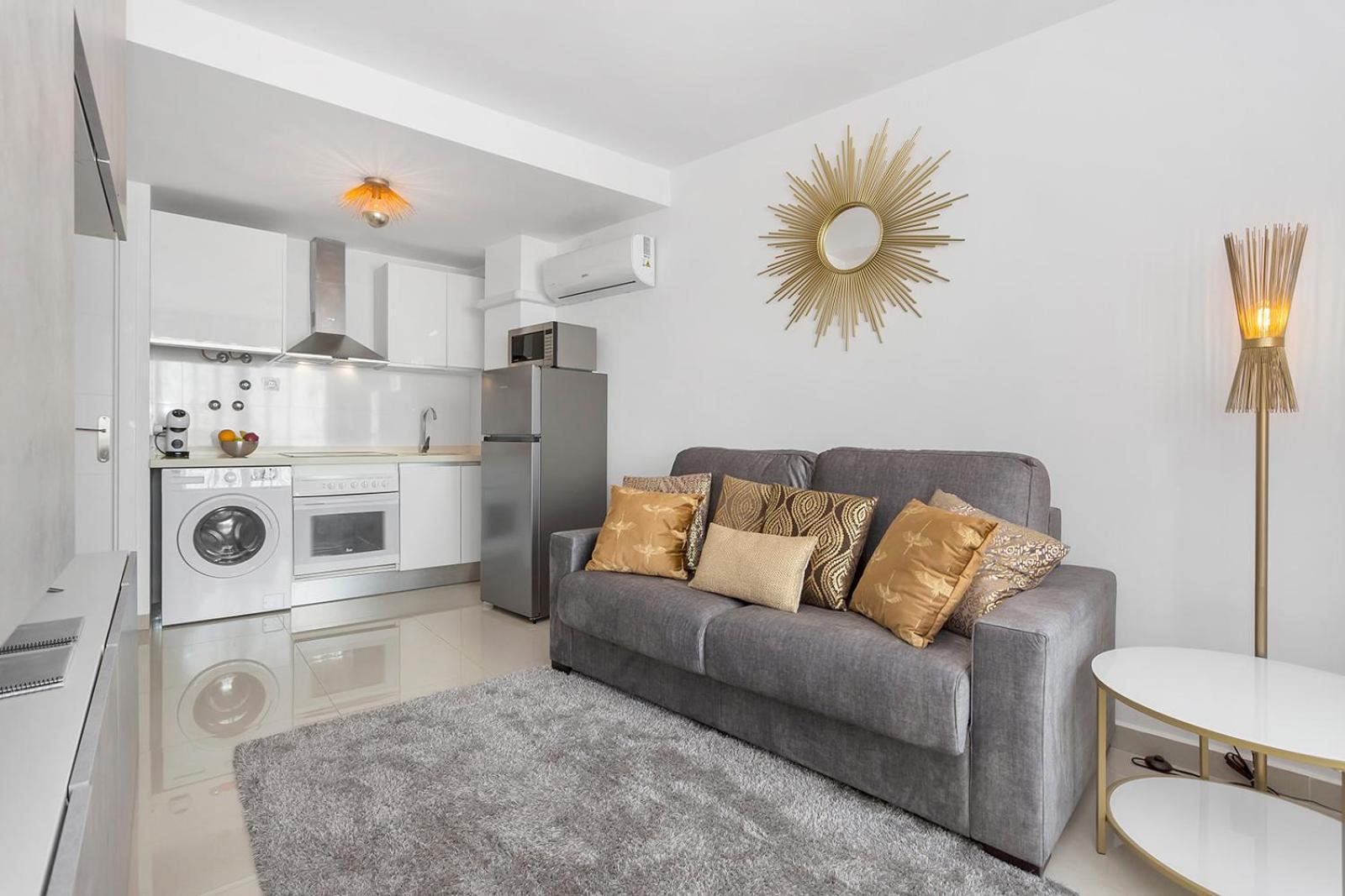 Reel Apartments- Walk To The Beach And Centre Torrevieja Esterno foto