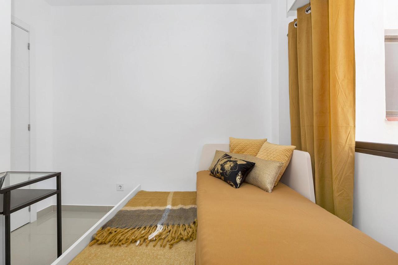 Reel Apartments- Walk To The Beach And Centre Torrevieja Esterno foto